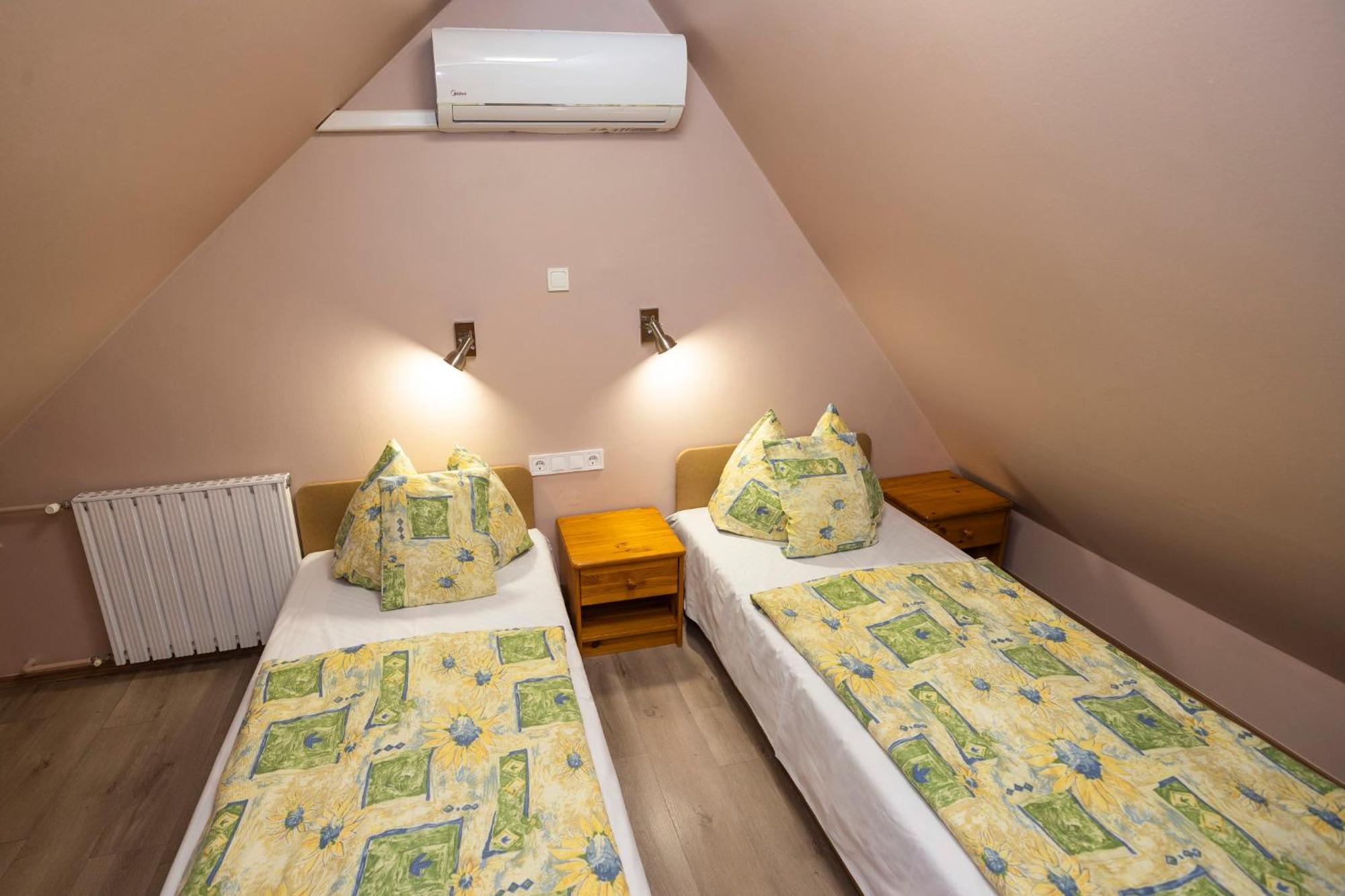 Cecey Apartman Erlau Exterior foto