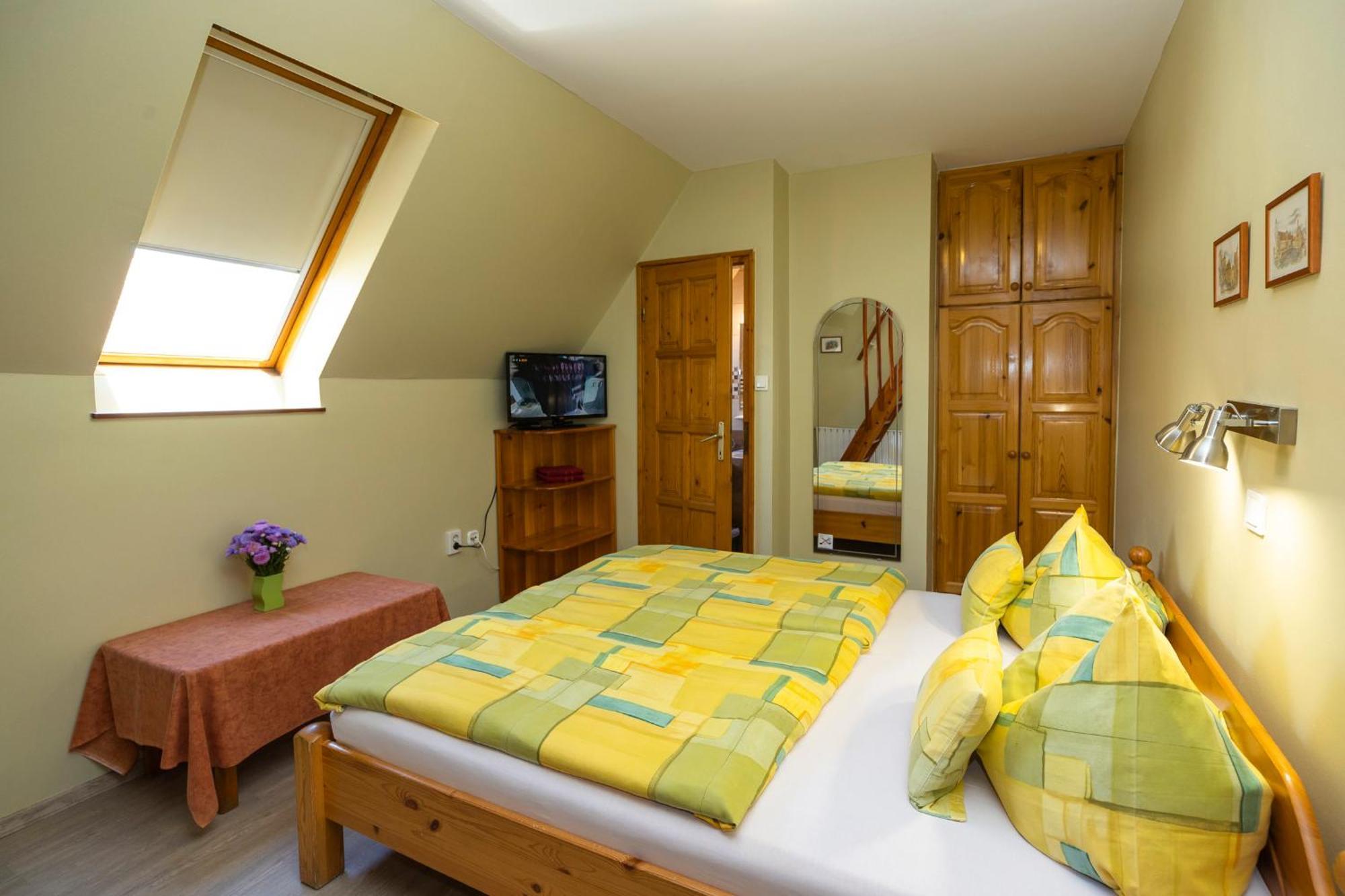 Cecey Apartman Erlau Exterior foto