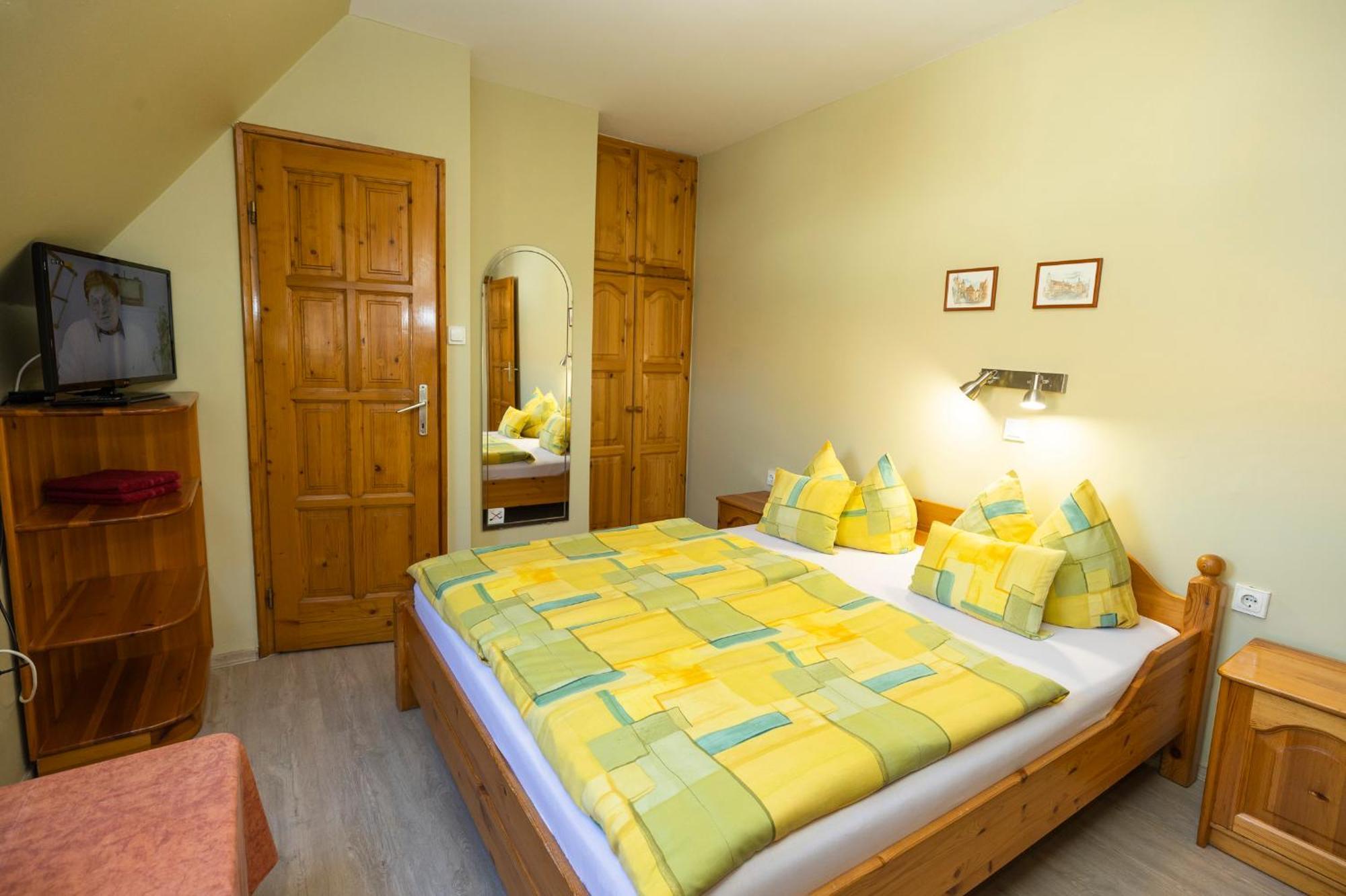 Cecey Apartman Erlau Exterior foto