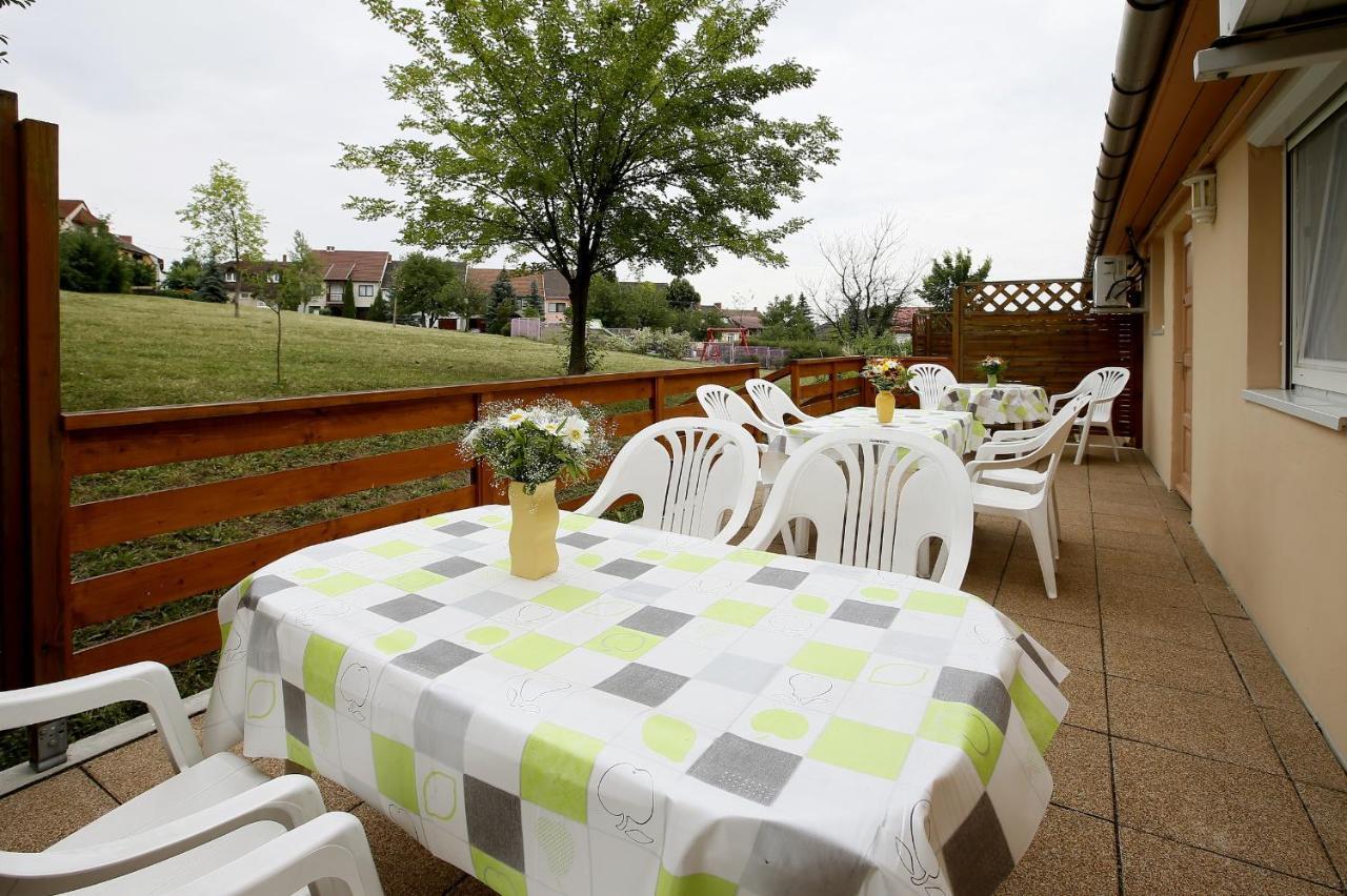 Cecey Apartman Erlau Exterior foto
